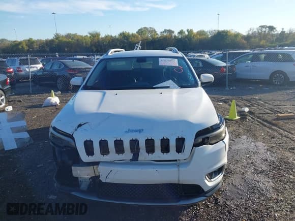 ✅ 2019 Jeep Cherokee Limited • VIN: 1C4PJLDBXKD392196 • Lot: 43630865. Wystawiony na IAAI z przebiegiem 190 932 mil. Bezpłatny archiwum sprzedaży aukcyjnych z USA i szczegółowy raport historii pojazdu na DreamBid. Zdjęcie 12.