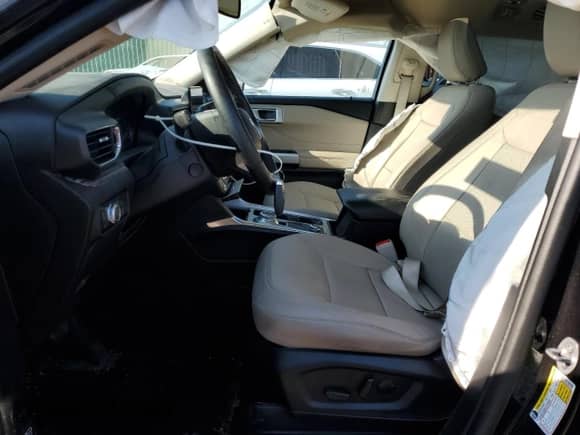 2022 Ford Explorer Limited z VIN 1FMSK8FHXNGB57480, wystawiony jako Copart lot #68539955 z przebiegiem 23 489 mil mil oraz Szkoda całkowita • Salvage title. Historia ofert i sprzedaży dostępna na DreamBid. Obrazek 7.