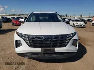2022 Hyundai Tucson SEL z VIN 5NMJCCAE1NH067334, wystawiony jako Copart lot #82348315 z przebiegiem 8 604 mil mil oraz Szkoda całkowita • Salvage title. Historia ofert i sprzedaży dostępna na DreamBid. Obrazek 5.