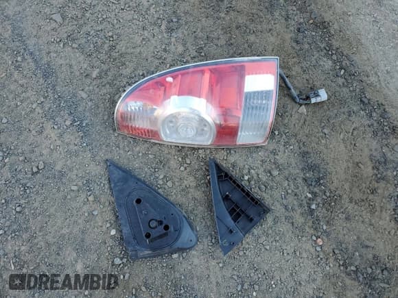 ✅ 2008 Toyota Tacoma • VIN: 5TEPX42N38Z495669 • Lot: 71466305. Wystawiony na Copart z przebiegiem 114 556 mil. Bezpłatny archiwum sprzedaży aukcyjnych z USA i szczegółowy raport historii pojazdu na DreamBid. Zdjęcie 12.