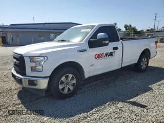 ✅ 2017 Ford F-150 XL • VIN: 1FTMF1CPXHKD54672 • Lot: 61832645. Listed on Copart with 137,919 mi. Free auction sales archive from the USA and detailed vehicle history report at DreamBid. Image 1.