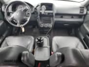 ✅ 2006 Honda CR-V EX SE • VIN: JHLRD78956C014509 • Lot: 90133715. Listed on Copart with 139,254 mi. Free auction sales archive from the USA and detailed vehicle history report at DreamBid. Image 16.