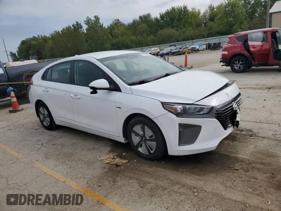 2019 Hyundai Ioniq Blue с VIN KMHC65LCXKU180156, выставлен на аукционе Copart как лот 71618984 с пробегом 103 042 миль миль и Списание • Salvage title. История ставок и продаж доступна на DreamBid. Изображение 4.