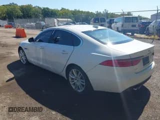 ✅ 2017 Jaguar XF • VIN: SAJBJ4BN4HCY44138 • Лот: 43154329. Опубликован ранее на IAAI с пробегом 41 910 миль. Бесплатный доступ к архиву аукционных продаж из США и подробный отчёт об истории автомобиля на DreamBid. Изображение 3.