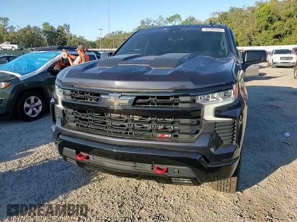 ✅ 2024 Chevrolet Silverado 1500 LT Trail Boss • VIN: 3GCUDFE81RG301652 • Lot: 82309385. Wystawiony na Copart z przebiegiem 30 010 mil. Bezpłatny archiwum sprzedaży aukcyjnych z USA i szczegółowy raport historii pojazdu na DreamBid. Zdjęcie 13.