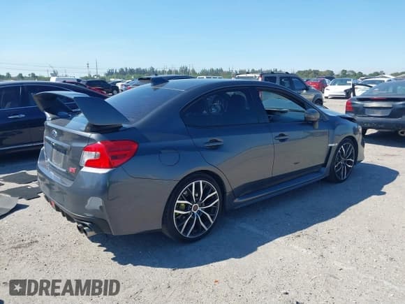 ✅ 2021 Subaru WRX STI Limited • VIN: JF1VA2W69M9813192 • Лот: 41772385. Опубликован ранее на IAAI с пробегом 47 644 миль. Бесплатный доступ к архиву аукционных продаж из США и подробный отчёт об истории автомобиля на DreamBid. Изображение 4.