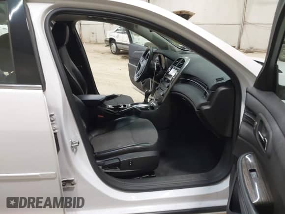 2015 Chevrolet Malibu LT with VIN 1G11C5SL2FF217211, listed as a IAAI auction lot 43456087 with 175,332 mi miles and . Bid and sale history available at DreamBid. Image 5.