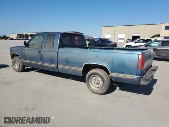 ✅ 1991 Chevrolet Silverado 1500 • VIN: 2GCEC19K8M1160225 • Lot: 73439084. Wystawiony na Copart z przebiegiem 324 398 mil. Bezpłatny archiwum sprzedaży aukcyjnych z USA i szczegółowy raport historii pojazdu na DreamBid. Zdjęcie 2.