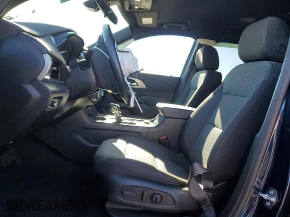 ✅ 2023 Chevrolet Traverse LT Cloth • VIN: 1GNERGKW4PJ274304 • Lot: 92178875. Wystawiony na Copart z przebiegiem 39 992 mil. Bezpłatny archiwum sprzedaży aukcyjnych z USA i szczegółowy raport historii pojazdu na DreamBid. Zdjęcie 7.