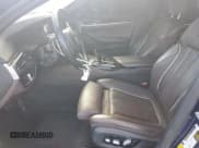 ✅ 2020 BMW 5 Series M550i xDrive • VIN: WBAJS7C02LBN96334 • Lot: 71256445. Wystawiony na Copart z przebiegiem 65 174 mil. Bezpłatny archiwum sprzedaży aukcyjnych z USA i szczegółowy raport historii pojazdu na DreamBid. Zdjęcie 7.