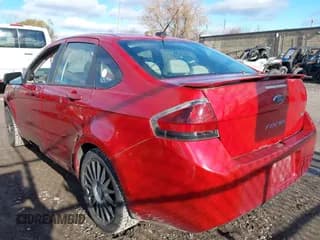 ✅ 2011 Ford Focus SES • VIN: 1FAHP3GN0BW157292 • Lot: 43776206. Wystawiony na IAAI z przebiegiem 137 810 mil. Bezpłatny archiwum sprzedaży aukcyjnych z USA i szczegółowy raport historii pojazdu na DreamBid. Zdjęcie 3.