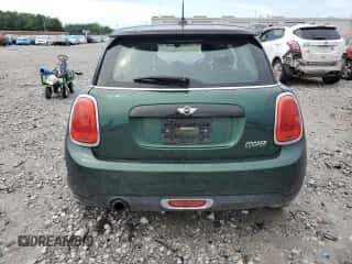 2016 MINI Hardtop with VIN WMWXP5C55G2D13123, listed as a Copart auction lot 61728955 with Not provided miles and Salvage title. Bid and sale history available at DreamBid. Image 6.