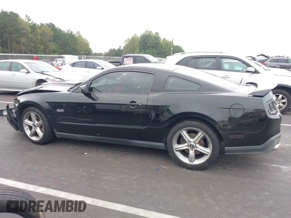✅ 2012 Ford Mustang GT Premium • VIN: 1ZVBP8CF1C5206080 • Lot: 43337492. Listed on IAAI with 134,702 mi. Free auction sales archive from the USA and detailed vehicle history report at DreamBid. Image 15.