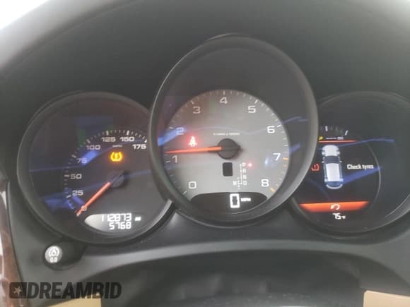 ✅ 2017 Porsche Macan S • VIN: WP1AB2A57HLB10959 • Lot: 85550515. Listed on Copart with 112,873 mi. Free auction sales archive from the USA and detailed vehicle history report at DreamBid. Image 9.