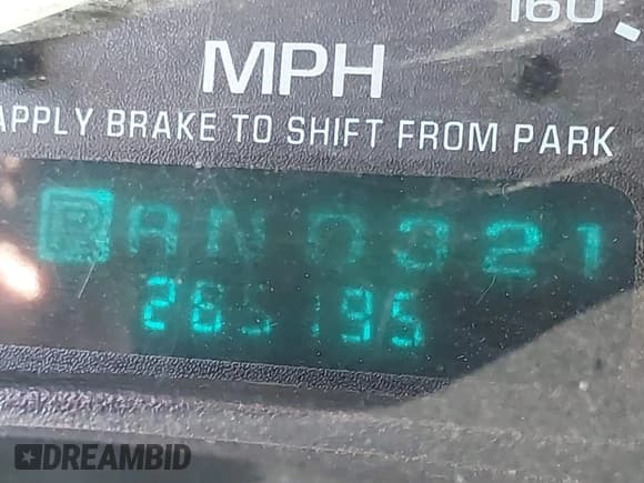 ✅ 2001 GMC Sierra 1500 SLE • VIN: 2GTEC19T011266589 • Лот: 43566503. Опубликован ранее на IAAI с пробегом 285 195 миль. Бесплатный доступ к архиву аукционных продаж из США и подробный отчёт об истории автомобиля на DreamBid. Изображение 7.