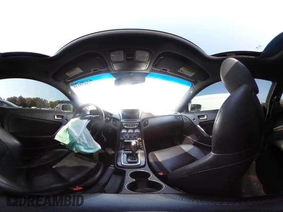 ✅ 2013 Hyundai Genesis Coupe Grand Touring • VIN: KMHHU6KJ7DU108996 • Lot: 42825118. Wystawiony na IAAI z przebiegiem 94 970 mil. Bezpłatny archiwum sprzedaży aukcyjnych z USA i szczegółowy raport historii pojazdu na DreamBid. Zdjęcie 19.