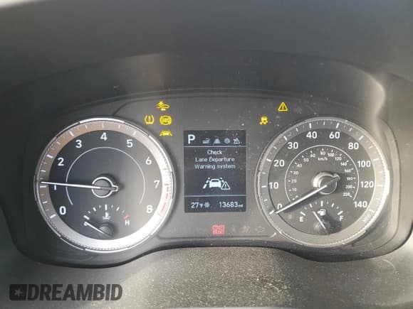 ✅ 2021 Hyundai Venue SEL • VIN: KMHRC8A3XMU125796 • Lot: 83298654. Listed on Copart with 13,683 mi. Free auction sales archive from the USA and detailed vehicle history report at DreamBid. Image 9.