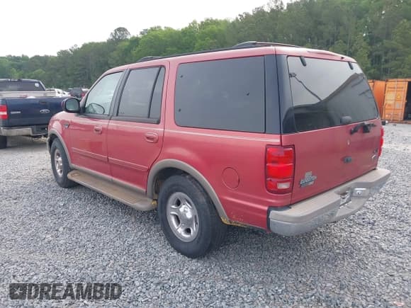 ✅ 2000 Ford Expedition Eddie Bauer • VIN: 1FMRU17LXYLC30748 • Lot: 42101618. Listed on IAAI with 220,464 mi. Free auction sales archive from the USA and detailed vehicle history report at DreamBid. Image 3.