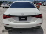 ✅ 2023 Mercedes-Benz S 580 • VIN: W1K6G7GBXPA180703 • Lot: 60398765. Wystawiony na Copart z przebiegiem 17 326 mil. Bezpłatny archiwum sprzedaży aukcyjnych z USA i szczegółowy raport historii pojazdu na DreamBid. Zdjęcie 6.