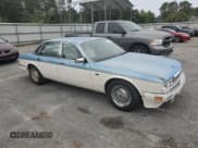 ✅ 1988 Jaguar XJ • VIN: SAJKV1648JC536061 • Lot: 75430264. Wystawiony na Copart z przebiegiem Nie podano. Bezpłatny archiwum sprzedaży aukcyjnych z USA i szczegółowy raport historii pojazdu na DreamBid. Zdjęcie 4.