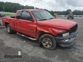 ✅ 1999 Dodge 1500 • VIN: 1B7HC13Z5XJ518264 • Лот: 64565104. Опубликован ранее на Copart с пробегом 178 919 миль. Бесплатный доступ к архиву аукционных продаж из США и подробный отчёт об истории автомобиля на DreamBid. Изображение 4.