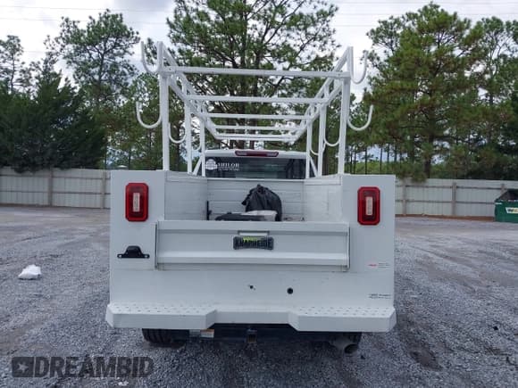 ✅ 2024 Chevrolet Silverado 2500HD • VIN: 1GB2YLE73RF353100 • Лот: 43300422. Опубликован ранее на IAAI с пробегом 15 169 миль. Бесплатный доступ к архиву аукционных продаж из США и подробный отчёт об истории автомобиля на DreamBid. Изображение 16.