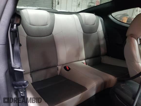 2015 Hyundai Genesis Coupe Ultimate с VIN KMHHU6KJ3FU123515, выставлен на аукционе Copart как лот 86863244 с пробегом 64 623 миль миль и Списание • Salvage title. История ставок и продаж доступна на DreamBid. Изображение 10.