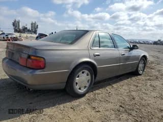 ✅ 1998 Cadillac Seville SLS • VIN: 1G6KS54YXWU931108 • Lot: 72369984. Wystawiony na Copart z przebiegiem 103 267 mil. Bezpłatny archiwum sprzedaży aukcyjnych z USA i szczegółowy raport historii pojazdu na DreamBid. Zdjęcie 3.