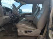 ✅ 2000 Ford F-250 XL • VIN: 1FTNX21F1YEA83615 • Lot: 49978775. Wystawiony na Copart z przebiegiem 198 382 mil. Bezpłatny archiwum sprzedaży aukcyjnych z USA i szczegółowy raport historii pojazdu na DreamBid. Zdjęcie 7.