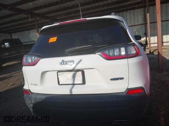 ✅ 2019 Jeep Cherokee Latitude Plus • VIN: 1C4PJLLN0KD164963 • Lot: 43320311. Listed on IAAI with 123,969 mi. Free auction sales archive from the USA and detailed vehicle history report at DreamBid. Image 17.