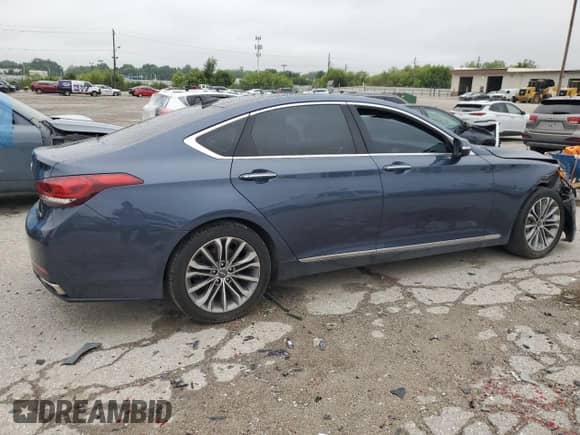 2015 Hyundai Genesis 3.8L z VIN KMHGN4JE4FU018127, wystawiony jako Copart lot #64852744 z przebiegiem 136 850 mil mil oraz Nie do naprawy • Non repairable. Historia ofert i sprzedaży dostępna na DreamBid. Obrazek 3.