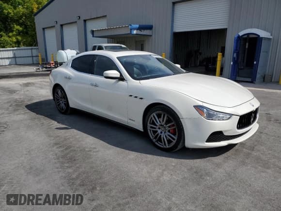 ✅ 2017 Maserati Ghibli • VIN: ZAM57XSA5H1233888 • Lot: 81657305. Wystawiony na Copart z przebiegiem 60 926 mil. Bezpłatny archiwum sprzedaży aukcyjnych z USA i szczegółowy raport historii pojazdu na DreamBid. Zdjęcie 4.