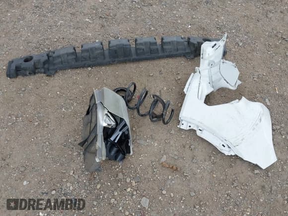 ✅ 2024 Honda HR-V LX • VIN: 3CZRZ2H33RM773928 • Lot: 43034219. Listed on IAAI with 17,076 mi. Free auction sales archive from the USA and detailed vehicle history report at DreamBid. Image 12.