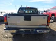 ✅ 2006 GMC Sierra 1500 SL • VIN: 2GTEK13V961288806 • Лот: 43603495. Опубликован ранее на IAAI с пробегом 179 129 миль. Бесплатный доступ к архиву аукционных продаж из США и подробный отчёт об истории автомобиля на DreamBid. Изображение 16.