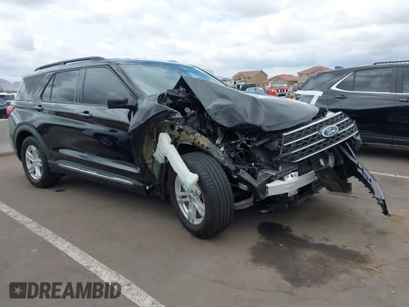 ✅ 2024 Ford Explorer XLT • VIN: 1FMSK7DH8RGA76786 • Lot: 42203743. Wystawiony na IAAI z przebiegiem 23 926 mil. Bezpłatny archiwum sprzedaży aukcyjnych z USA i szczegółowy raport historii pojazdu na DreamBid. Zdjęcie 6.