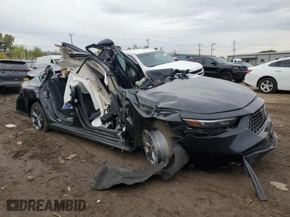 ✅ 2023 Honda Accord EX • VIN: 1HGCY1F37PA022659 • Lot: 82183015. Wystawiony na Copart z przebiegiem Nie podano. Bezpłatny archiwum sprzedaży aukcyjnych z USA i szczegółowy raport historii pojazdu na DreamBid. Zdjęcie 4.