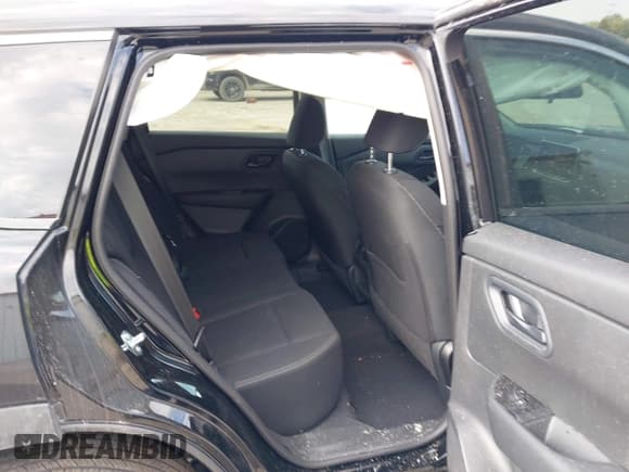 ✅ 2025 Nissan Rogue S • VIN: 5N1BT3AB2SC833281 • Lot: 42410948. Listed on IAAI with 1,389 mi. Free auction sales archive from the USA and detailed vehicle history report at DreamBid. Image 8.