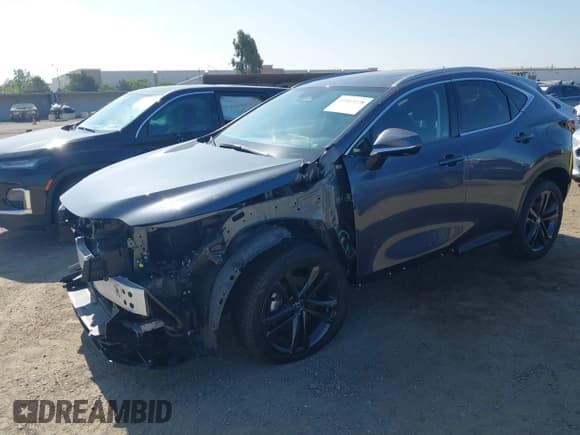 ✅ 2025 Lexus NX 450h+ Luxury • VIN: JTJHKCFZ2S2057714 • Lot: 42867278. Wystawiony na IAAI z przebiegiem 6 728 mil. Bezpłatny archiwum sprzedaży aukcyjnych z USA i szczegółowy raport historii pojazdu na DreamBid. Zdjęcie 2.