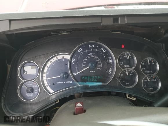 ✅ 2002 Cadillac Escalade • VIN: 1GYEK63N62R229687 • Lot: 90107955. Wystawiony na Copart z przebiegiem 129 456 mil. Bezpłatny archiwum sprzedaży aukcyjnych z USA i szczegółowy raport historii pojazdu na DreamBid. Zdjęcie 9.