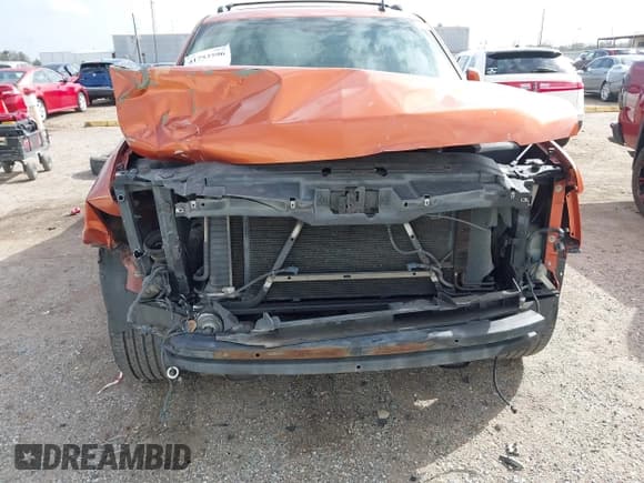 ✅ 2008 Chevrolet Avalanche LTZ • VIN: 3GNEC12J48G216702 • Lot: 41753596. Listed on IAAI with 299,925 mi. Free auction sales archive from the USA and detailed vehicle history report at DreamBid. Image 6.