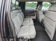 ✅ 2008 Lincoln Mark LT • VIN: 5LTPW18578FJ06499 • Lot: 62693525. Wystawiony na Copart z przebiegiem 150 165 mil. Bezpłatny archiwum sprzedaży aukcyjnych z USA i szczegółowy raport historii pojazdu na DreamBid. Zdjęcie 10.