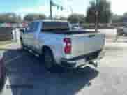 2020 Chevrolet Silverado 1500 LT z VIN 3GCUYDED6LG242515, wystawiony jako Copart lot #91353495 z przebiegiem 183 379 mil mil oraz Czysty tytuł • Clean title. Historia ofert i sprzedaży dostępna na DreamBid. Obrazek 3.