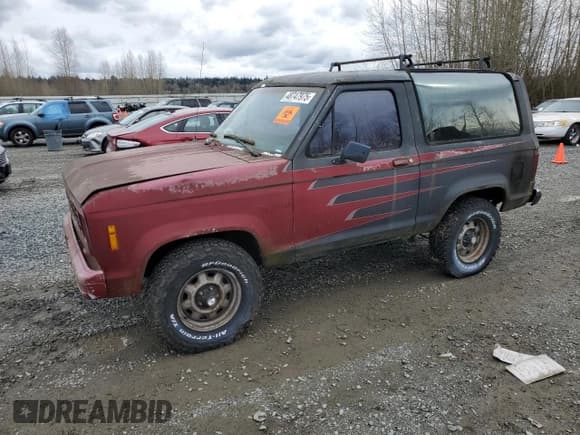 ✅ 1988 Ford Bronco • VIN: 1FMCU14T9JUB47838 • Lot: 48747975. Wystawiony na Copart z przebiegiem 238 774 mil. Bezpłatny archiwum sprzedaży aukcyjnych z USA i szczegółowy raport historii pojazdu na DreamBid. Zdjęcie 1.