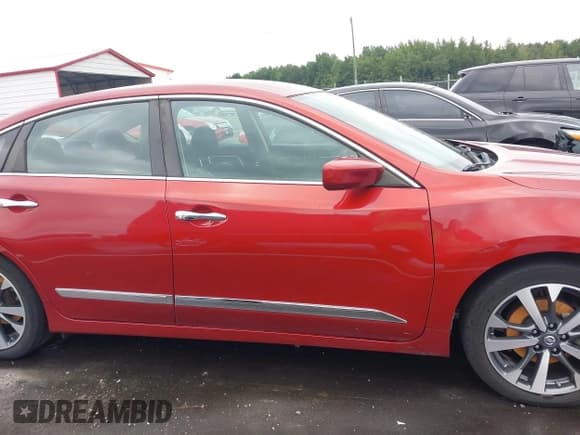 ✅ 2016 Nissan Altima SL • VIN: 1N4BL3AP7GC263131 • Lot: 43007995. Wystawiony na IAAI z przebiegiem 101 996 mil. Bezpłatny archiwum sprzedaży aukcyjnych z USA i szczegółowy raport historii pojazdu na DreamBid. Zdjęcie 14.