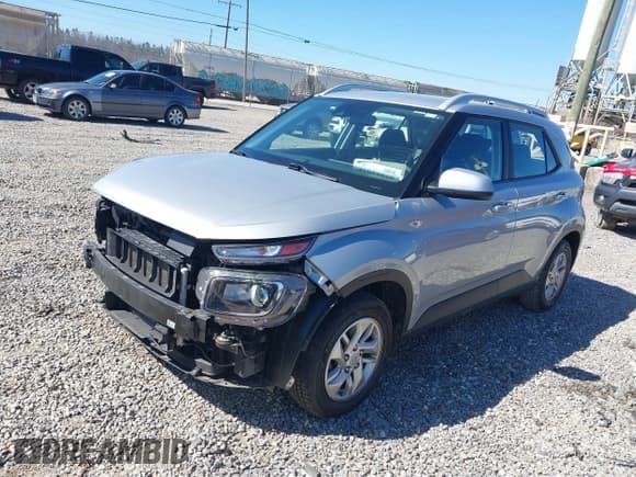 ✅ 2020 Hyundai Venue SEL • VIN: KMHRC8A39LU038177 • Lot: 41823569. Listed on IAAI with 40,142 mi. Free auction sales archive from the USA and detailed vehicle history report at DreamBid. Image 2.