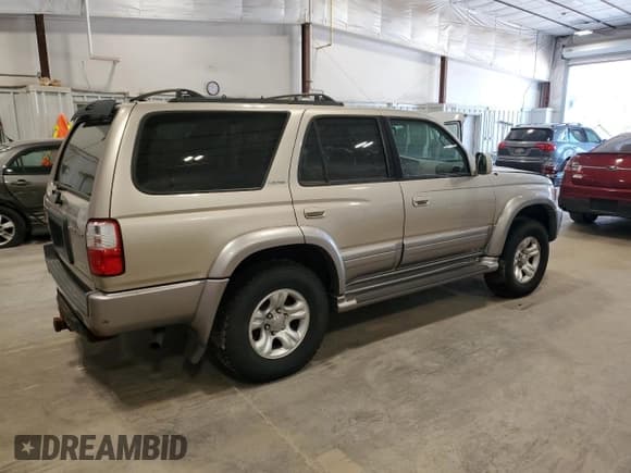 ✅ 2001 Toyota 4Runner Limited • VIN: JT3HN87R110344207 • Lot: 71828165. Listed on Copart with 233,931 mi. Free auction sales archive from the USA and detailed vehicle history report at DreamBid. Image 3.