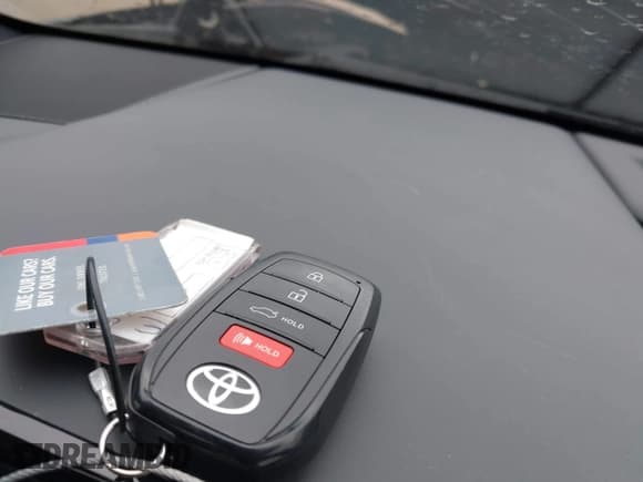 ✅ 2024 Toyota Crown XLE • VIN: JTDAAAAF5R3029757 • Lot: 41773356. Wystawiony na IAAI z przebiegiem 13 510 mil. Bezpłatny archiwum sprzedaży aukcyjnych z USA i szczegółowy raport historii pojazdu na DreamBid. Zdjęcie 11.