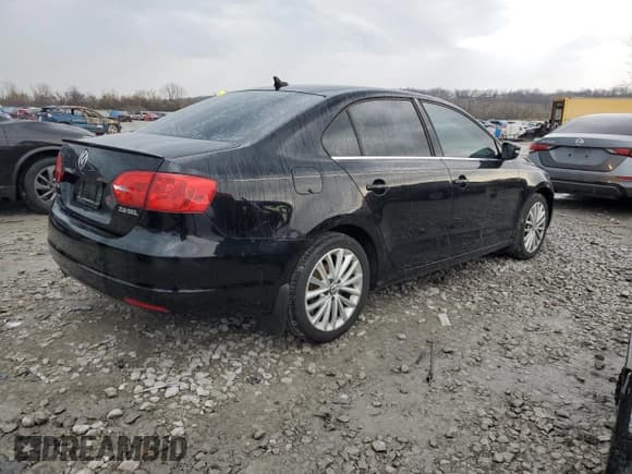 ✅ 2013 Volkswagen Jetta SEL • VIN: 3VWLX7AJ1DM442228 • Lot: 50792815. Listed on Copart with 123,926 mi. Free auction sales archive from the USA and detailed vehicle history report at DreamBid. Image 3.