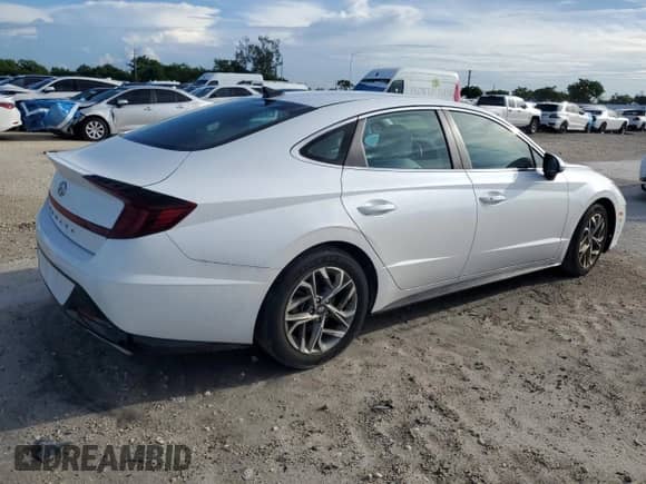 ✅ 2021 Hyundai Sonata SEL • VIN: KMHL64JA1MA158823 • Lot: 85202885. Wystawiony na Copart z przebiegiem 50 575 mil. Bezpłatny archiwum sprzedaży aukcyjnych z USA i szczegółowy raport historii pojazdu na DreamBid. Zdjęcie 3.