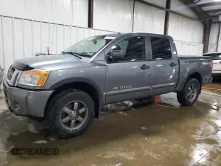 ✅ 2013 Nissan Titan S • VIN: 1N6AA0EC0DN310661 • Лот: 60853255. Опубликован ранее на Copart с пробегом 248 366 миль. Бесплатный доступ к архиву аукционных продаж из США и подробный отчёт об истории автомобиля на DreamBid. Изображение 1.